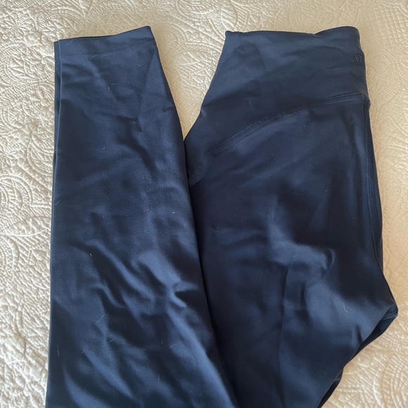 Lululemon InStill High-Rise Tight 25" Leggings (Sz 4) - Picture 6 of 8